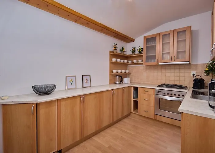 Skyline Penthouse With Terrace *